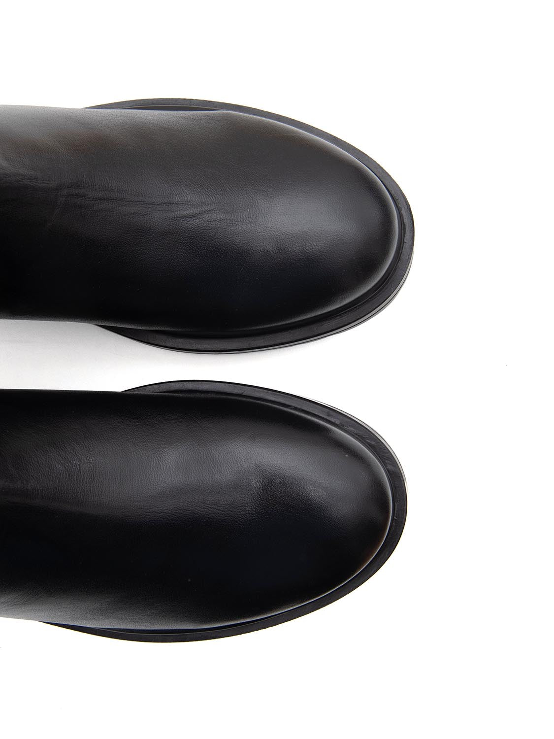 Stivaletto in vera pelle con calzata elastica - NERO
