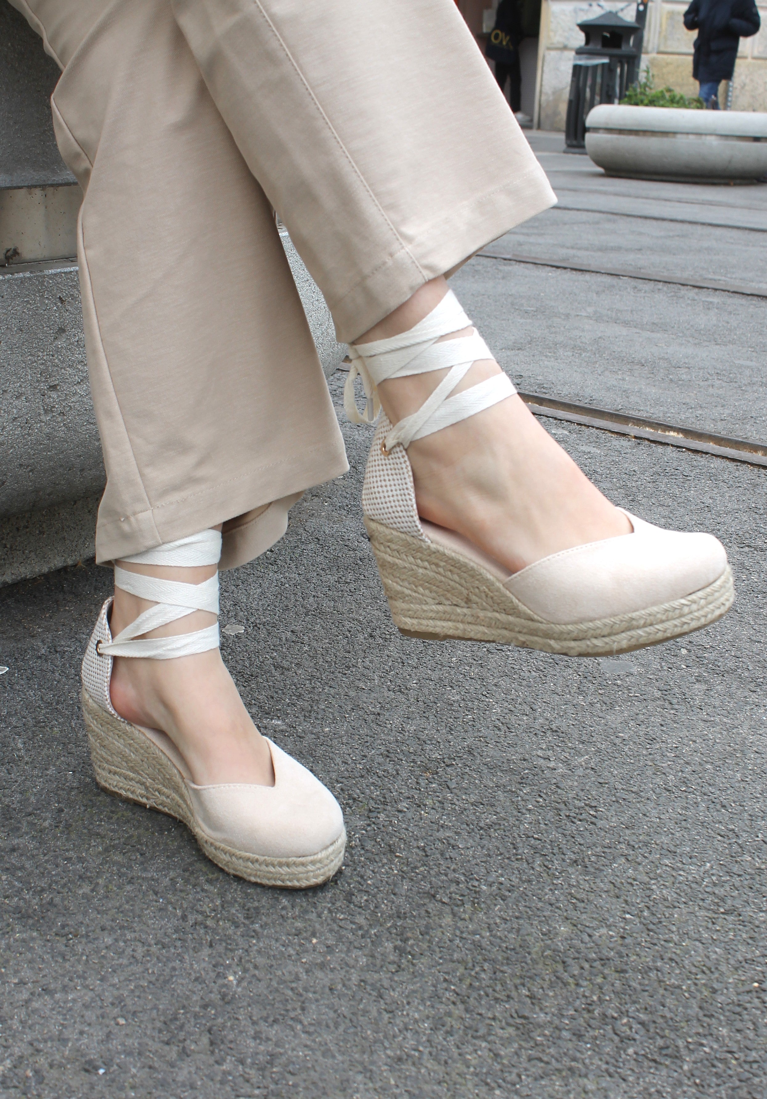 Espadrillas suede-touch con zeppa - BEIGE