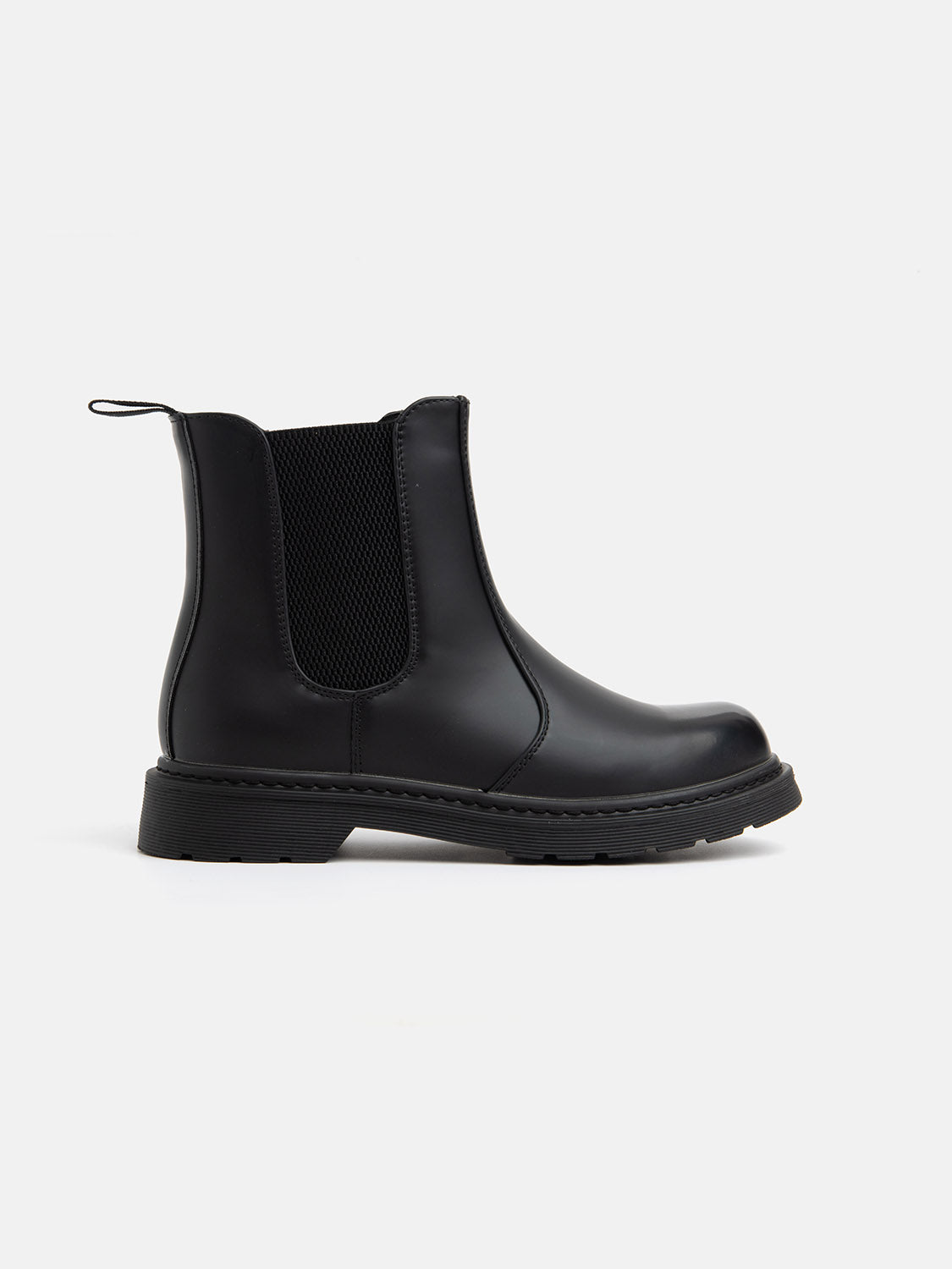 Chelsea boot with rubber sole - BLACK