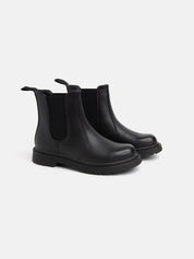 Chelsea boot with rubber sole - BLACK