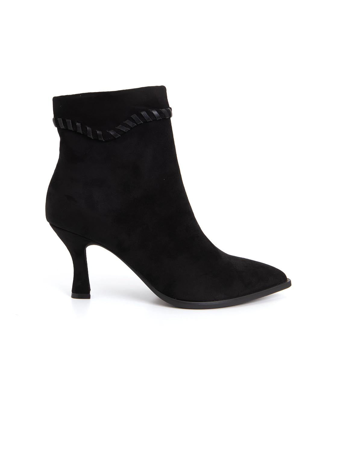 Stivaletto con bordatura in simil camoscio - NERO
