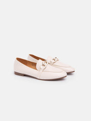 Slim-line moccasin with chain - WHITE