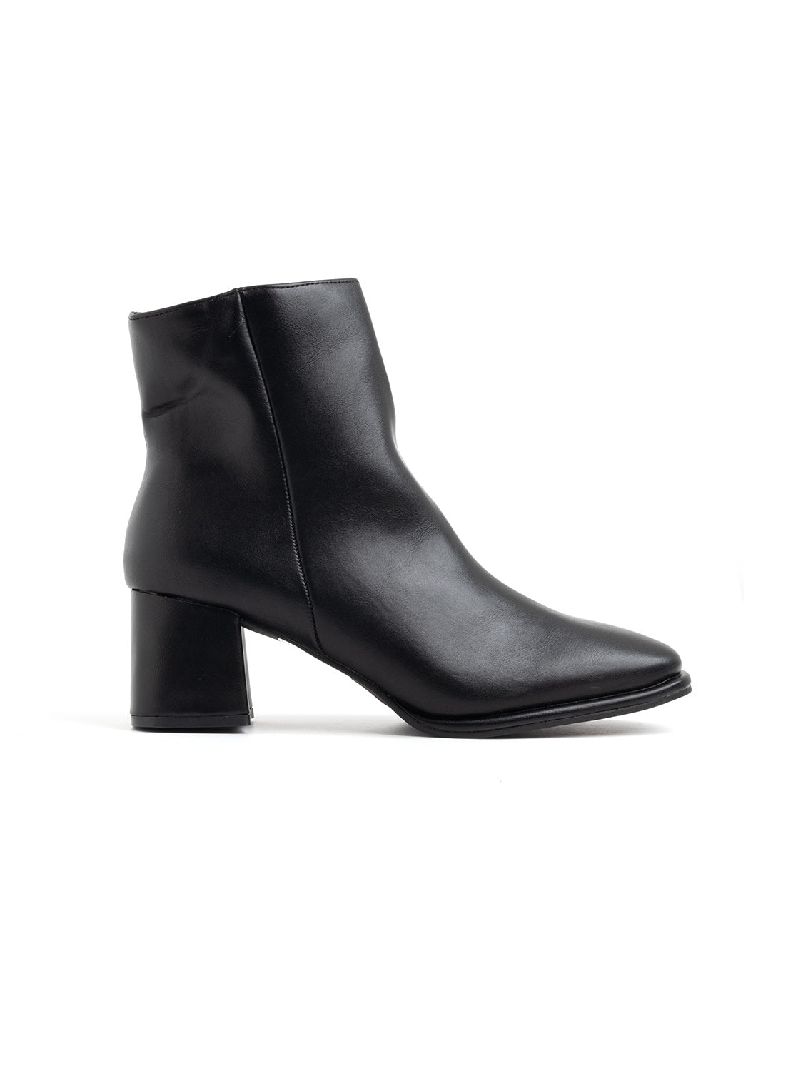 Square-toe ankle boot - BLACK