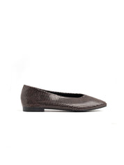 Crocodile-embossed square-toe ballerina - BROWN