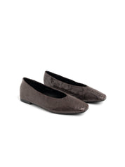 Crocodile-embossed square-toe ballerina - BROWN