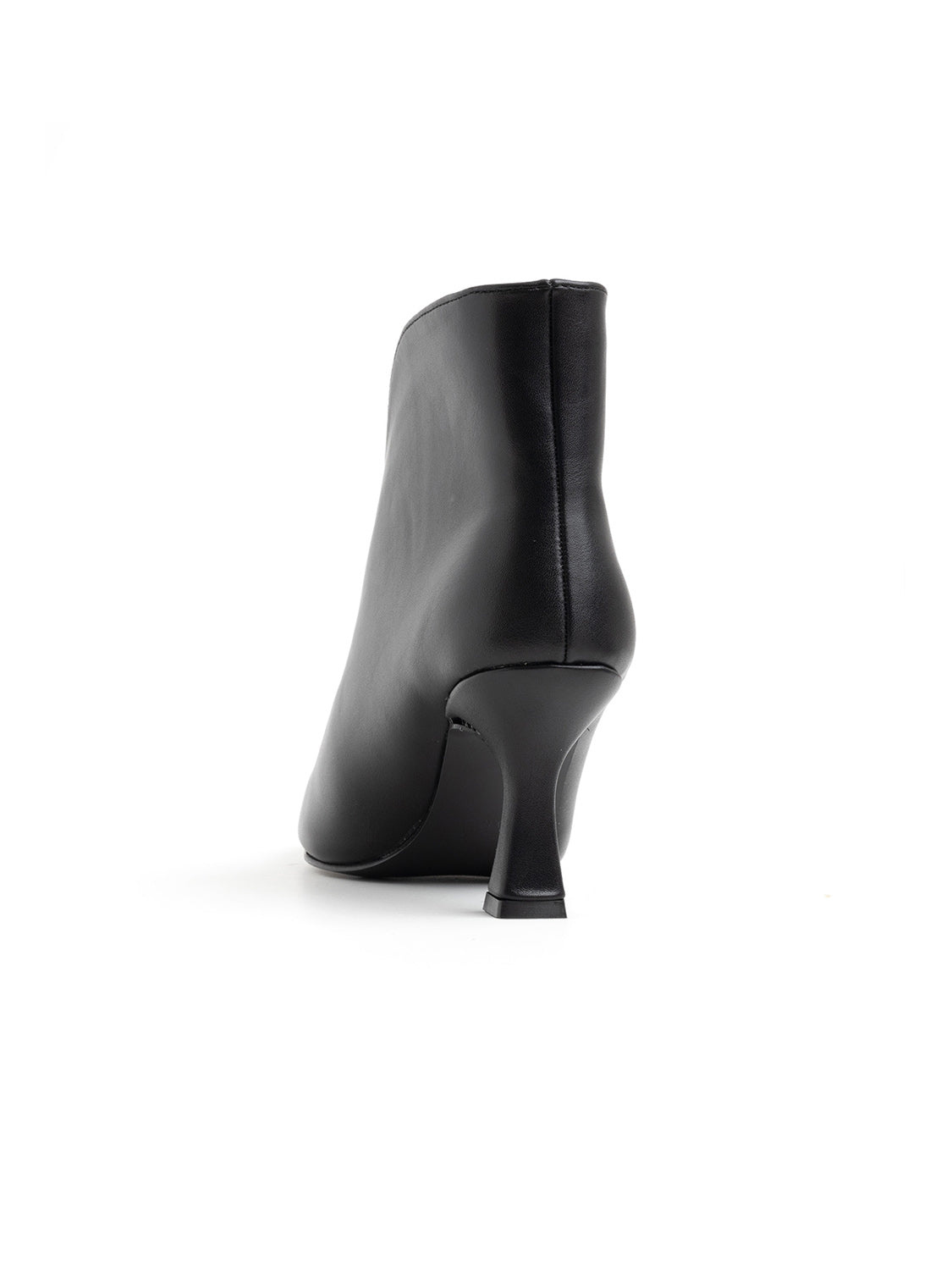 Ankle boot with V-slit and spool heel - BLACK