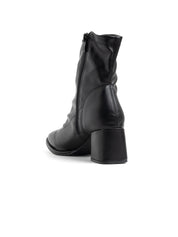 Ankle boot with soft shaft and square heel - BLACK