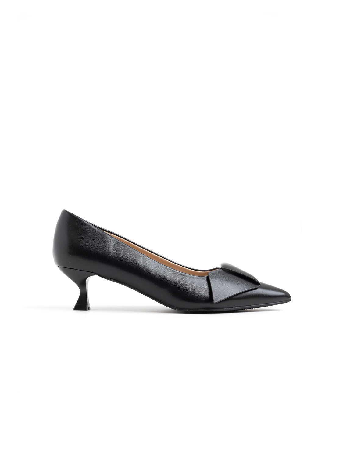 Kitten heel pumps with applique - BLACK