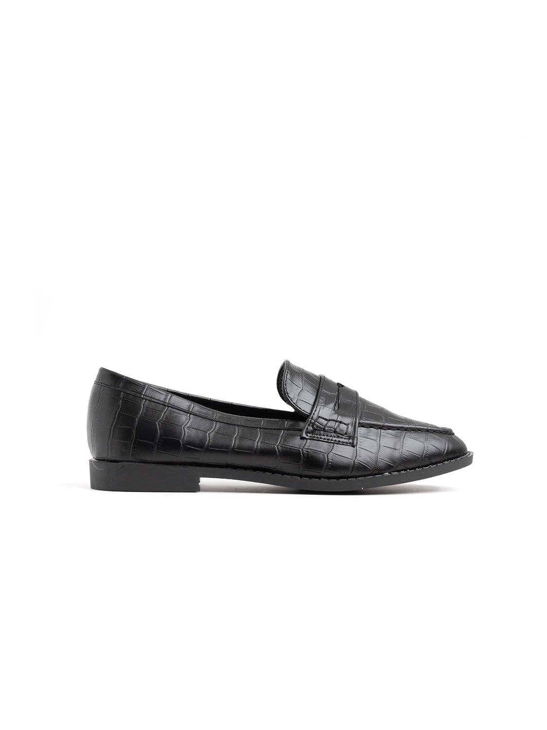 Crocodile Textured Loafer - BLACK