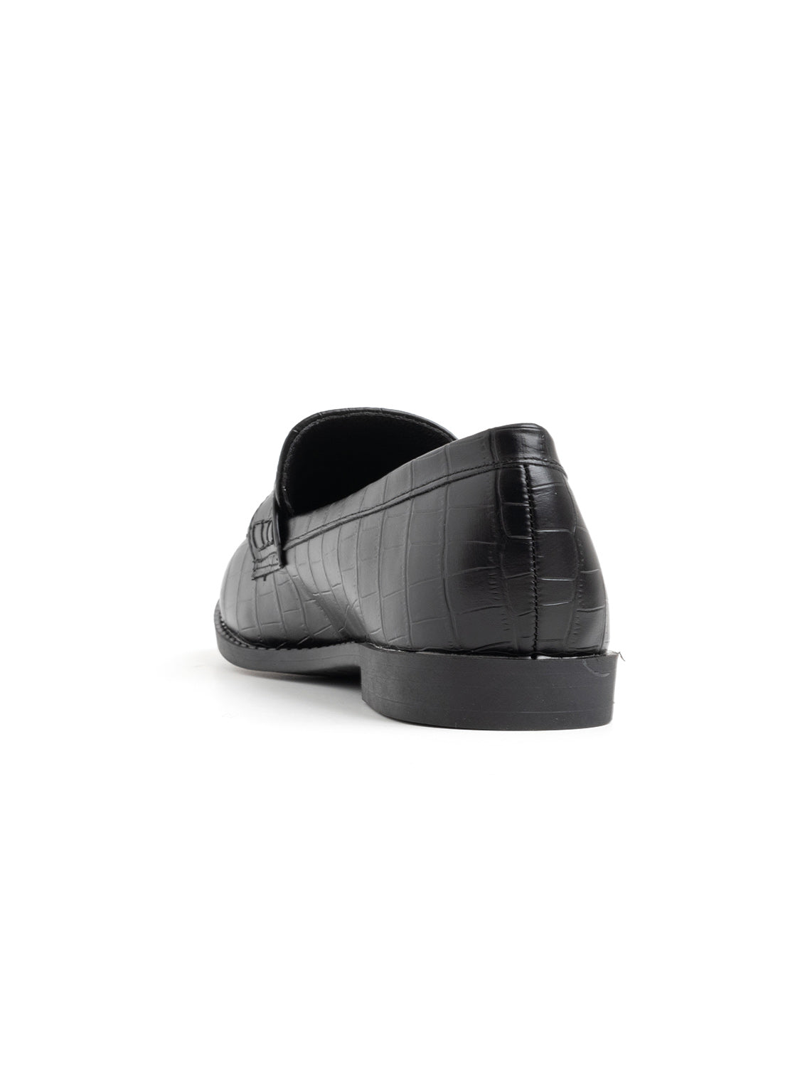 Crocodile Textured Loafer - BLACK