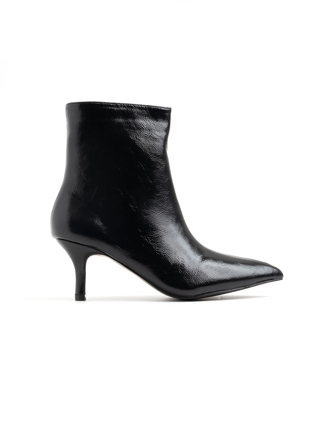 Pointed-toe patent leather ankle boot - BLACK