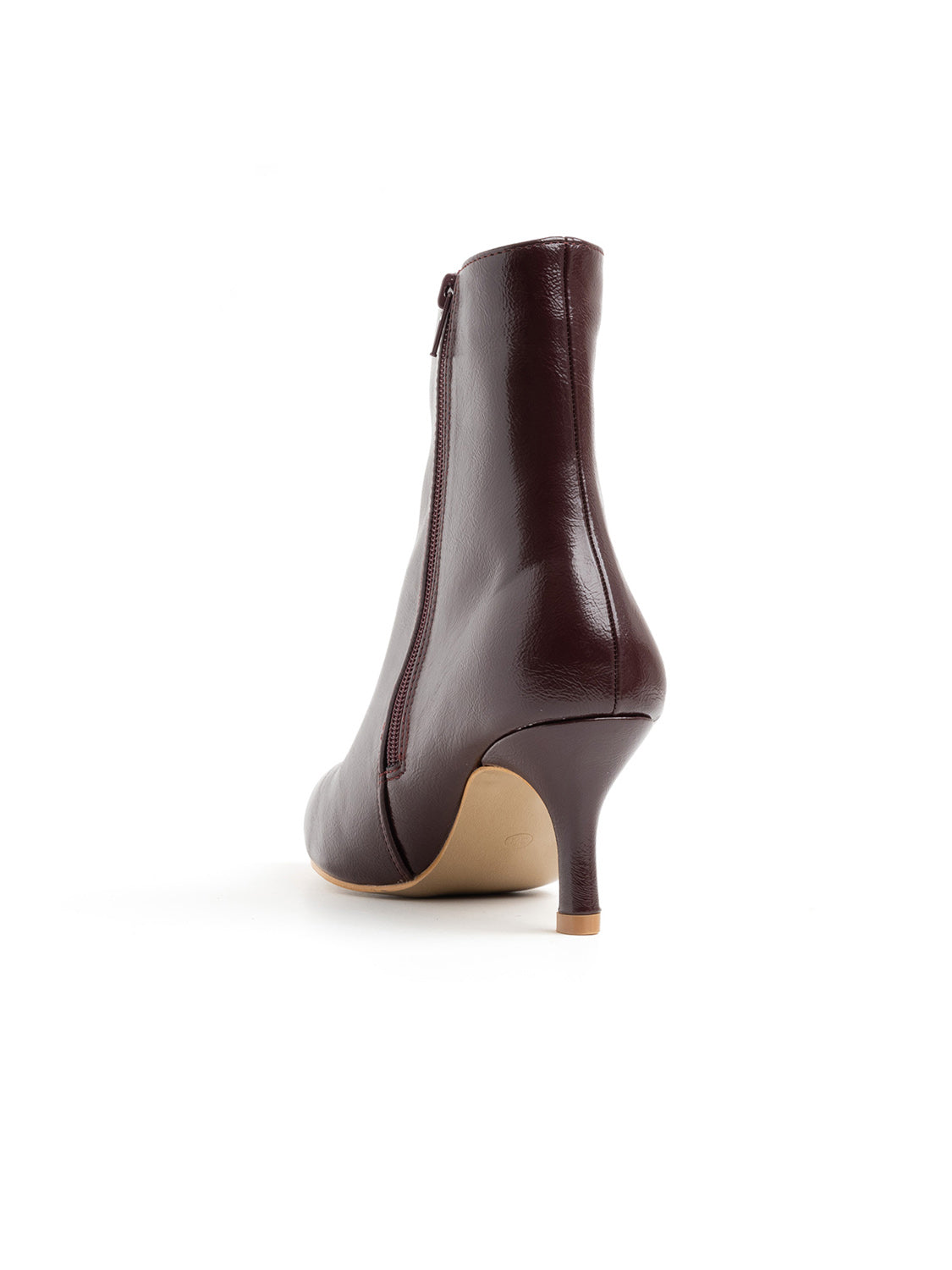 Pointed-toe patent leather ankle boot - WINE