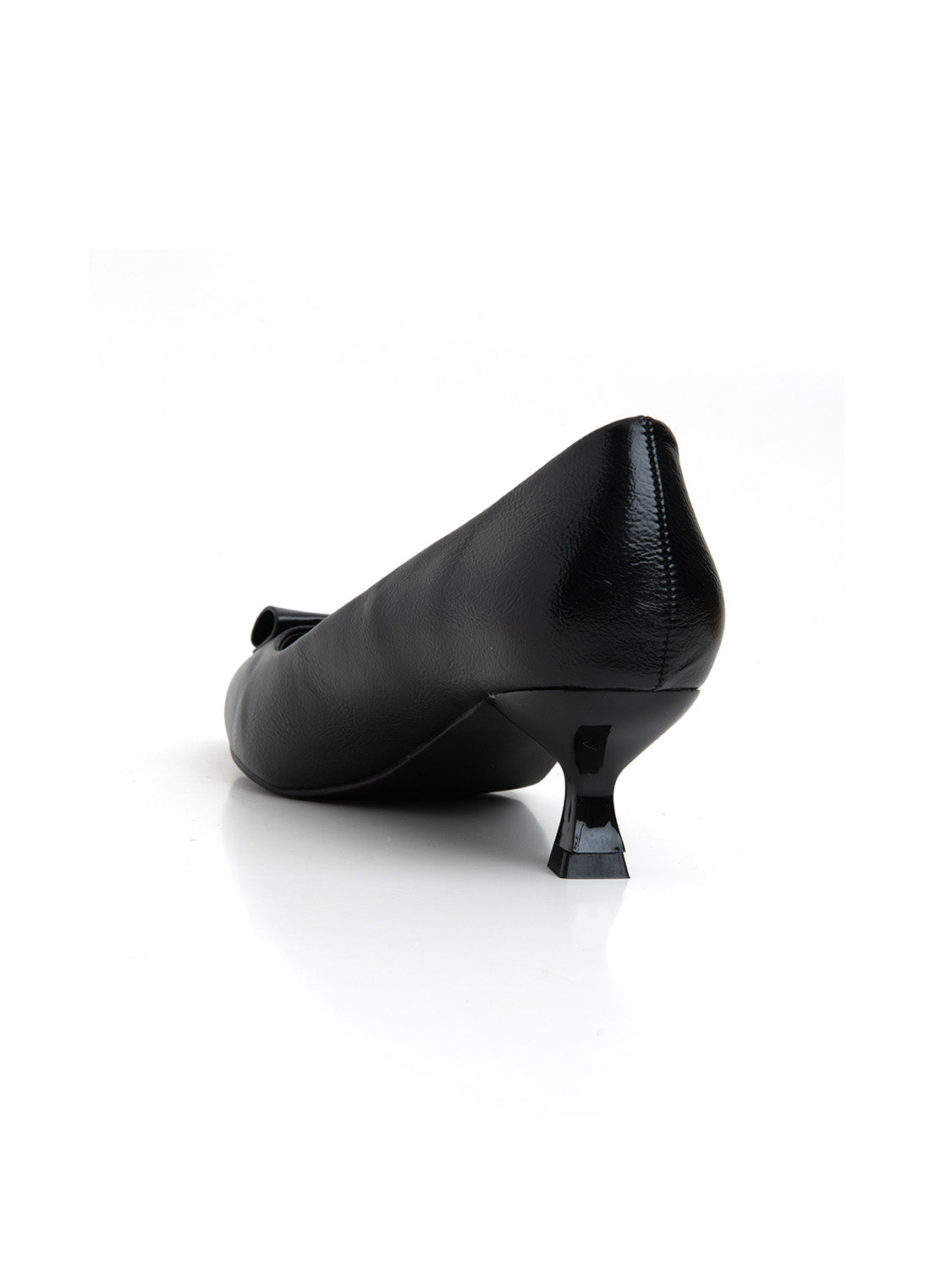 Decolleté tacco kitten con origami - NERO