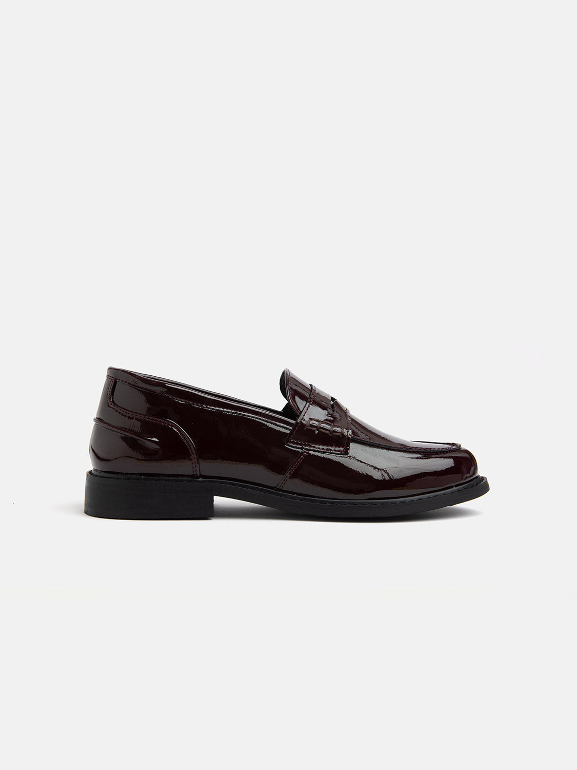 Patent leather moccasin - BORDEAUX