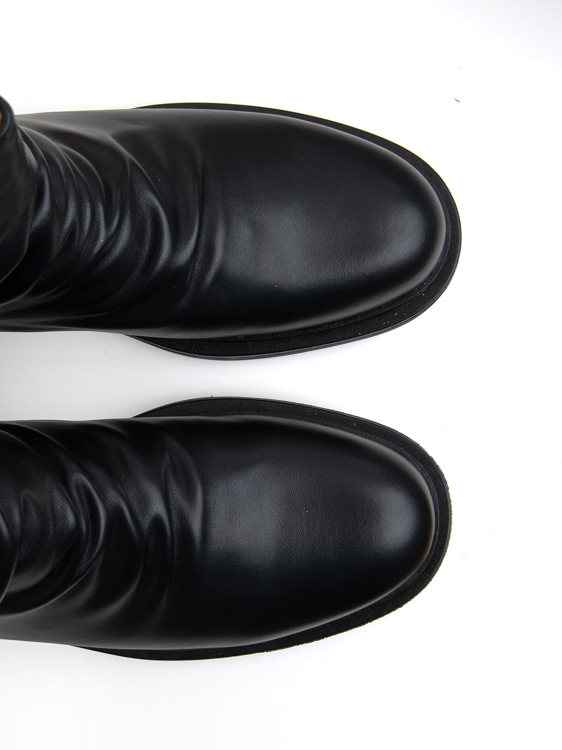 Stivaletto goffrato con zip - NERO