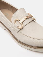 Moccasin with white bottom and gold clamp - WHITE