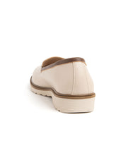 Mocassino fondo bianco con morsetto - BEIGE