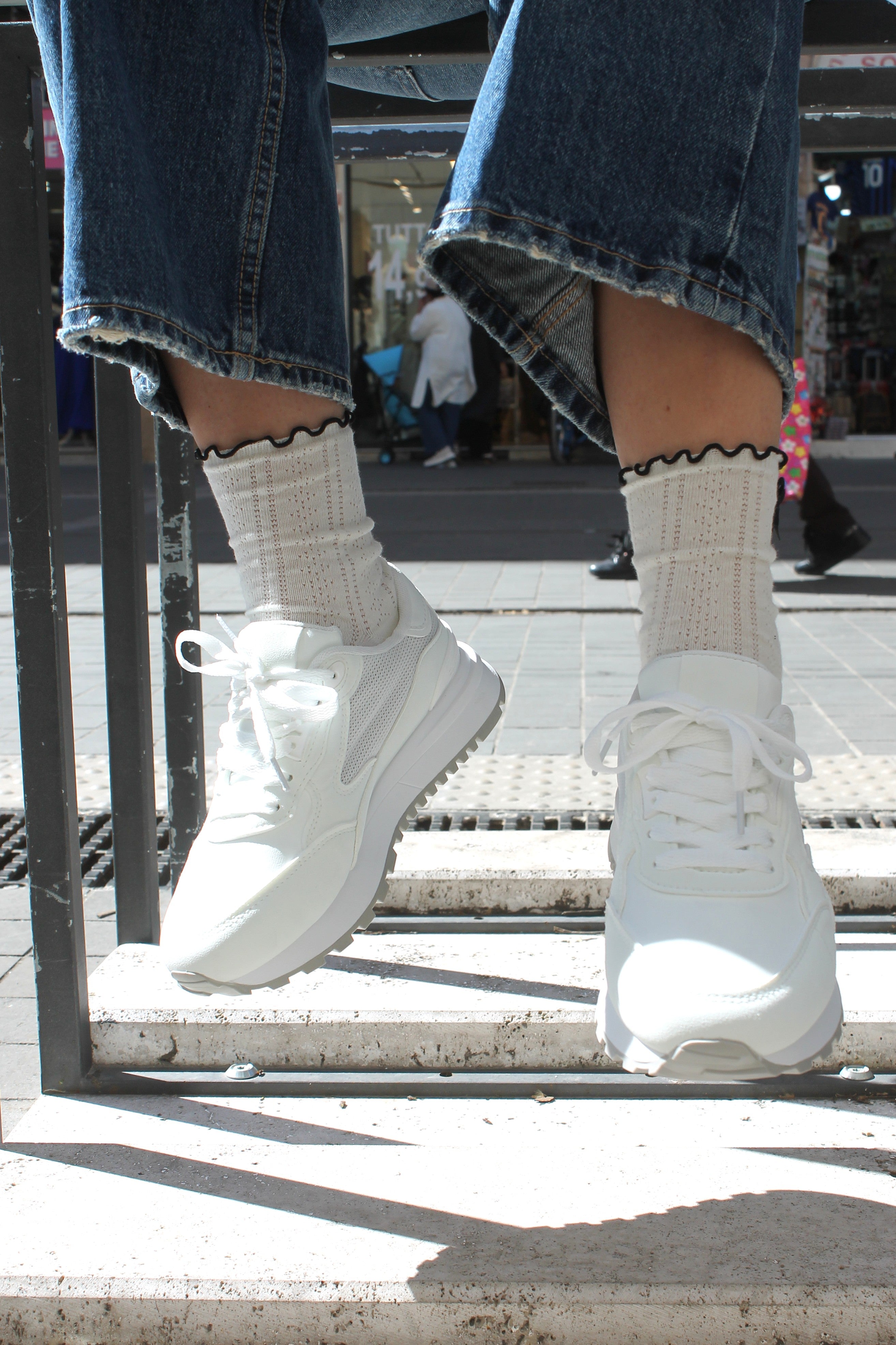 Sneaker urban bi-texture con stringhe - BIANCO