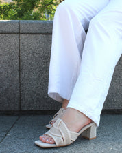 Textured cross-strap clogs with block heel - BEIGE