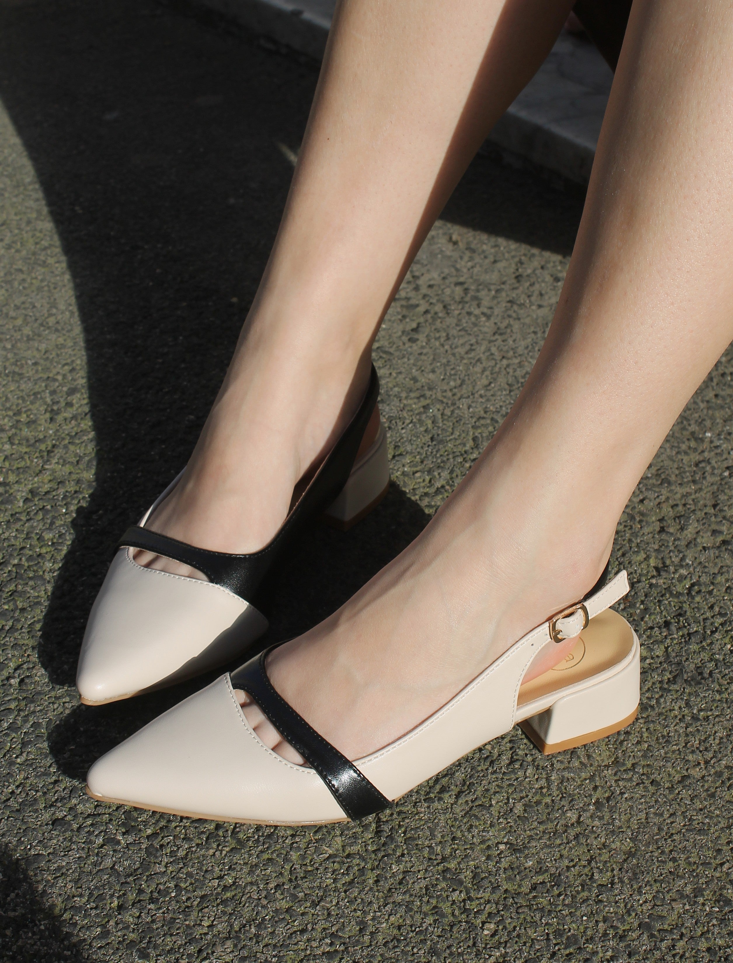 Slingback cross-design - BEIGE
