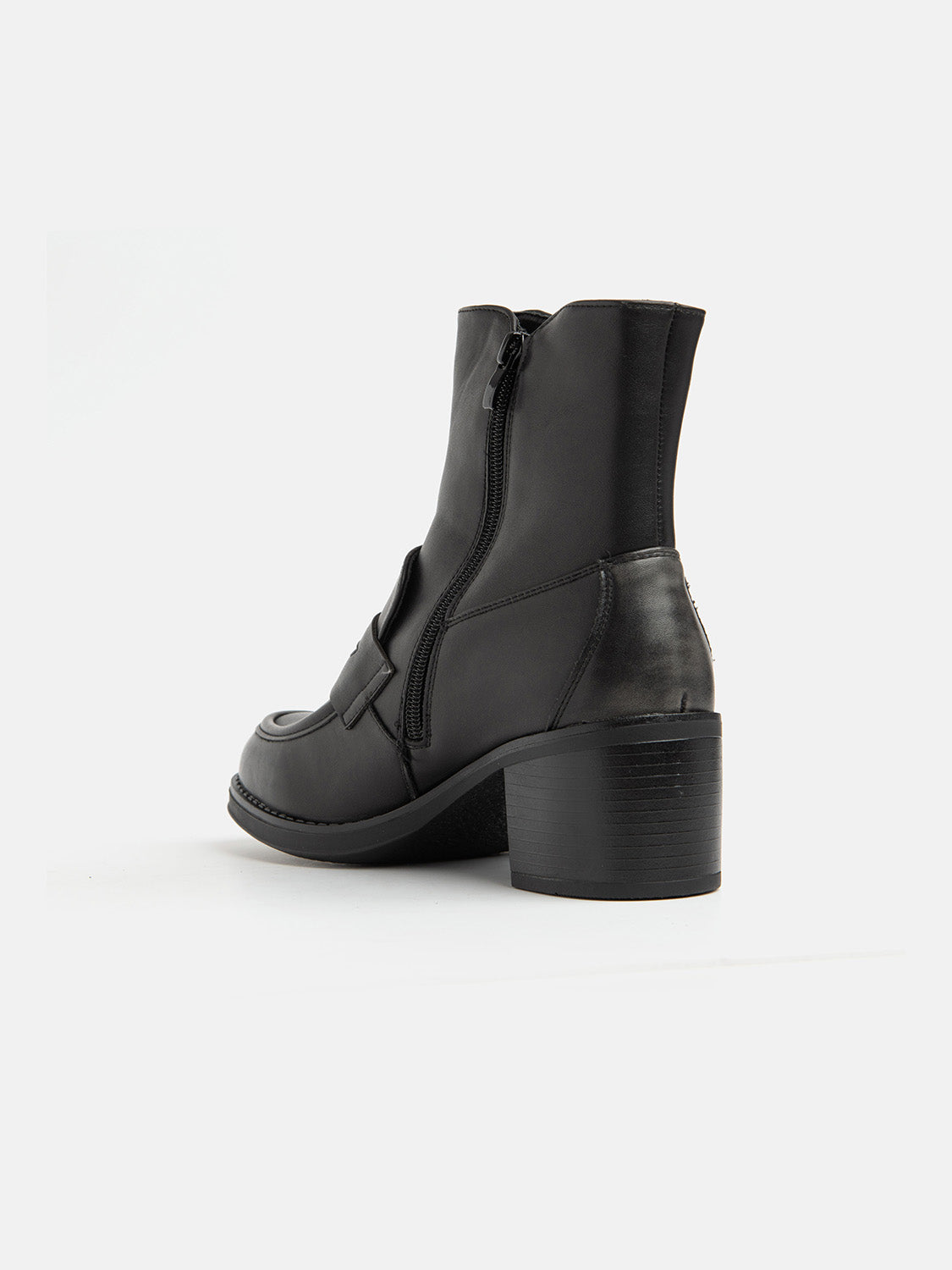 Ankle boot with penny band, square heel and side elastics - BLACK