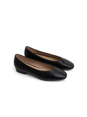 Minimal ballerina flat with sweetheart neckline - BLACK