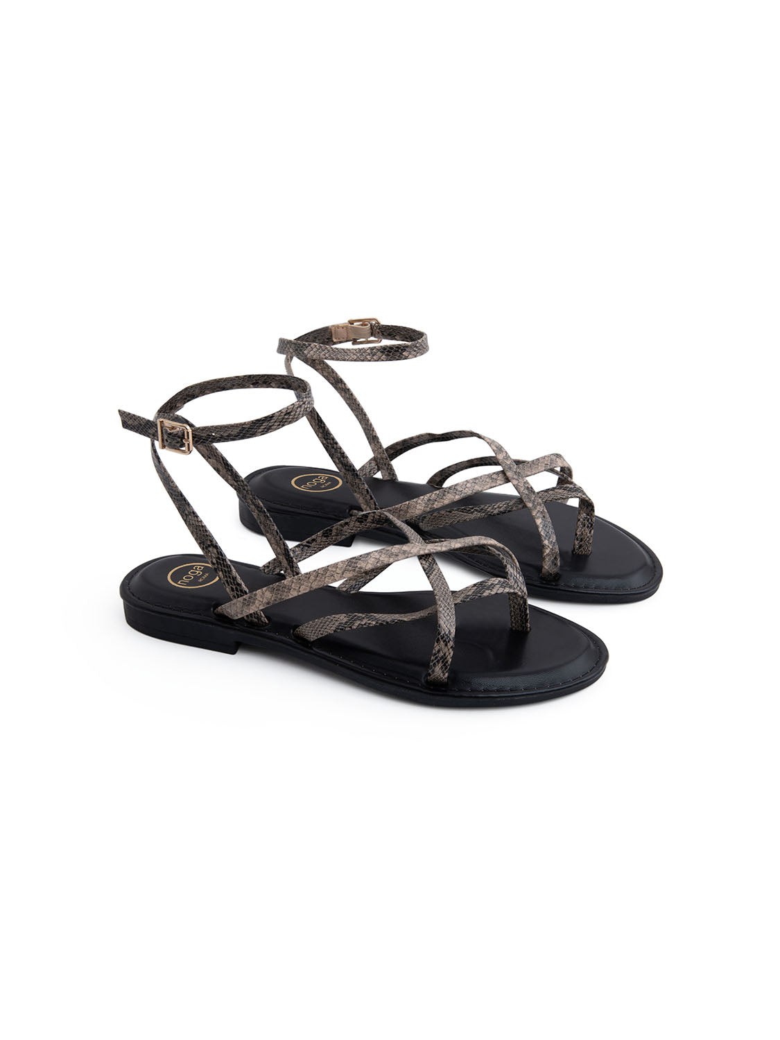 Flat sandal with interwoven straps - BLACK