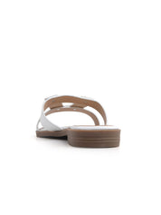 Ciabatta flat con fascia a H borchiata - BIANCO