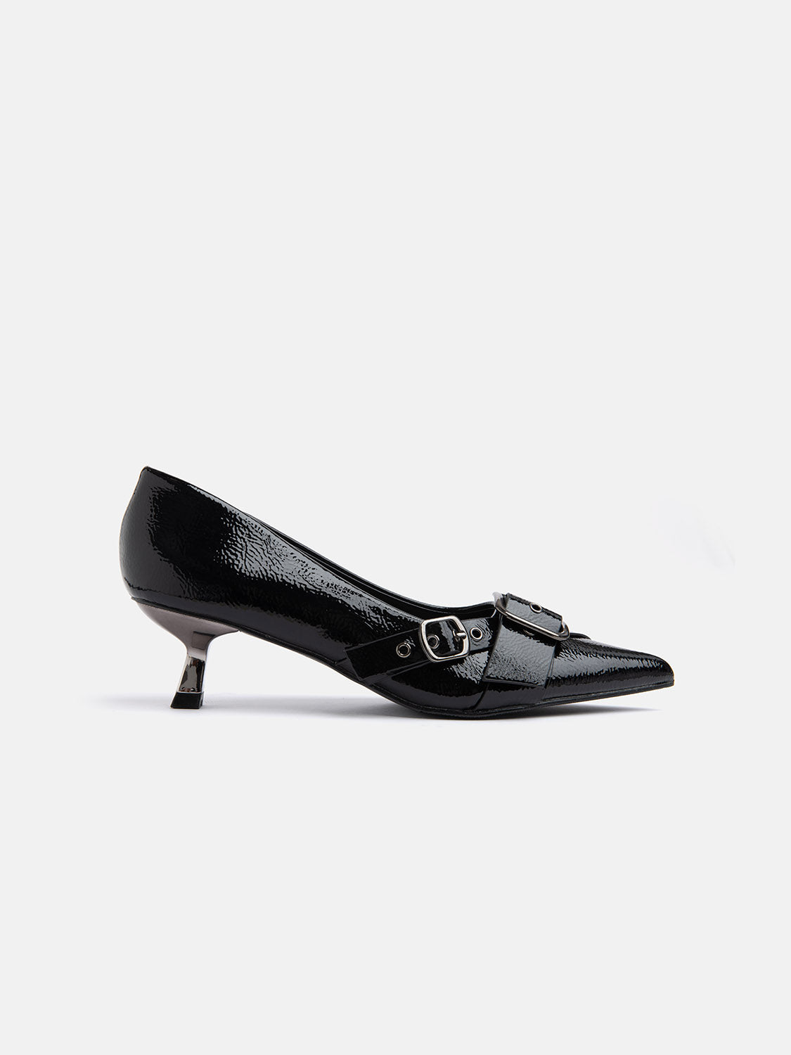 Patent leather pumps with kitten heel and maxi buckle - BLACK