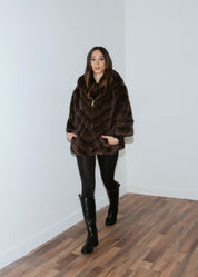 Short faux fur coat - BROWN
