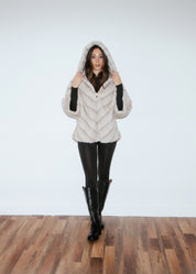 Short faux fur coat - BEIGE